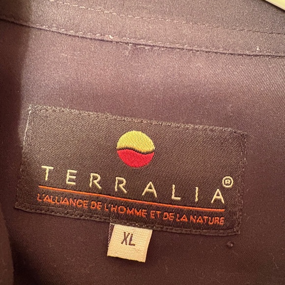 Terralia Mens Shirt. Size XL - Picture 8 of 8